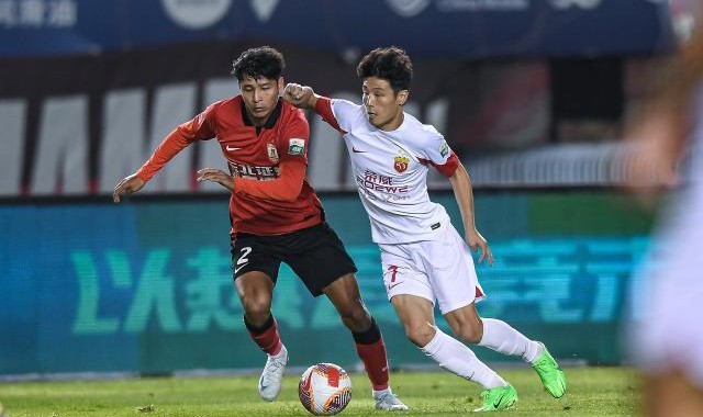 开云体育官网-海港强闯长春为争冠敲响警钟 穆帅一席话点醒众人