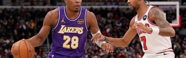 开云官网-八村垒满血复活轰23分！无愧詹皇东契奇绝配