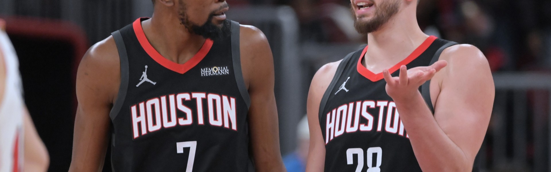 开云官网-G3遭12秒6分逆转！火箭自媒体：本来2-2回洛杉矶 上场应该赢的