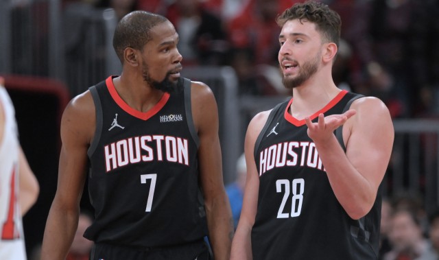 开云官网-G3遭12秒6分逆转！火箭自媒体：本来2-2回洛杉矶 上场应该赢的