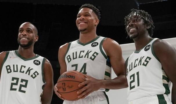 开云体育官网-【人物】霍勒迪曾跟伊戈达拉学防守 变身字母哥绝配