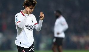 开云体育官网-土媒：加拉塔萨雷希望引进25岁菲利克斯，球员持积极态度